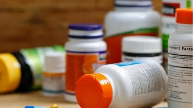 蛋白粉保健食品的价格主要由以下因素构成：
